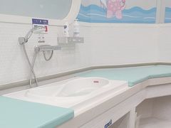 -龙格亲子游泳·水育早教运动中心(绿宝中心)