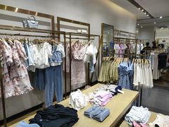 -URBAN REVIVO(济南世茂广场店)