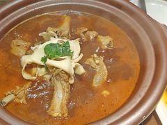 红焖海螺排骨煲-隔壁老王·家常云南菜(皇冠店)