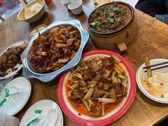 -佬缸炮江湖川菜(玉林店)