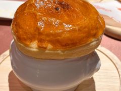 酥皮奶油蘑菇汤-卡本妮法餐厅·北京和平宾馆