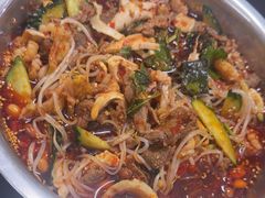 -周良天山牛杂城(天山路总店)