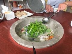 钳鱼-姚记抚仙湖石锅鱼庄