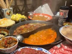 -萍姐火锅·公路夜市(武汉首店)