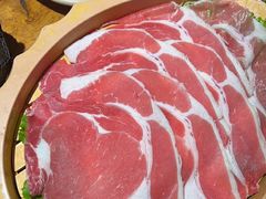 -老牌坊云南鱼豆花火锅(爱建店)