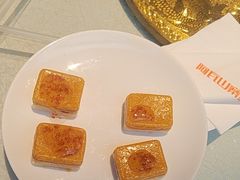 -阿瓦山寨·湘菜现炒·剁椒鱼头王(咸阳总店)