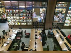 -半山书局(新世纪商城店)