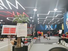 -成杰格斗·拳击·柔术·防身术(建设路店)