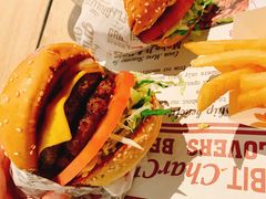 -The Habit Burger Grill 哈比特汉堡(复兴soho店)
