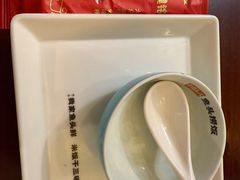 -魏铭鱼头捞饭(晋阳路店)