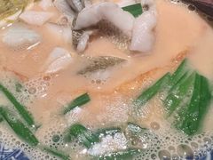 -荣家黄鱼面(前滩太古里店)