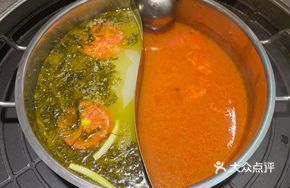 Pork Knuckle White Sour Red Sour Fermented Spicy Yangtze River Hot Pot