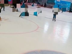 -冰纷万象滑冰场(二七万象城店)