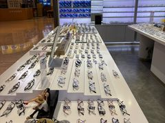 -罗伯特眼镜·蔡司官方授权(前海桂湾店)