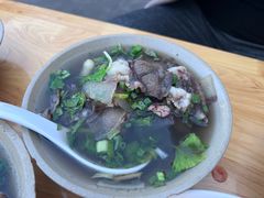 -大众跷脚牛肉馆·非遗传承单位(峨眉山店)