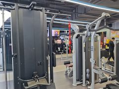 -超鹿运动(五四路恒力城店)