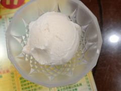 招牌椰子雪糕-顺记冰室(宝华路店)