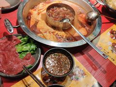 -谭鸭血老火锅(万象九宜城店)