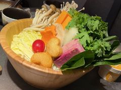 -湊湊火锅·茶憩(杭州湖滨银泰in77店)