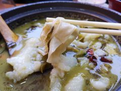 豆皮-周鱼小馆石锅酸菜鱼(活力汇店)