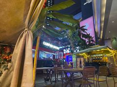 -荒野生存城市露营小酒馆(广东国际大厦店)