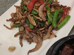 鸡枞菌炒猪颈肉-汤记传菜(秀浦路店)