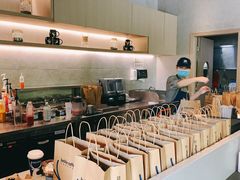 -瑞幸咖啡(怡富广场店)