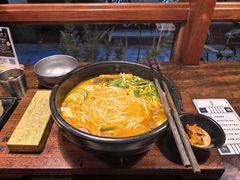 -银米·云南传统过桥米线(双廊黑金冠店)