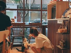 -C.Y Cafe