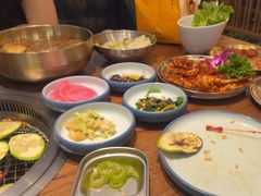 -明洞阿姨·韩式酱蟹烤肉·创意料理(三元桥店)