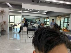 -宫铭烫发染发接发店