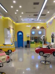 -爆米花儿童美发乐园