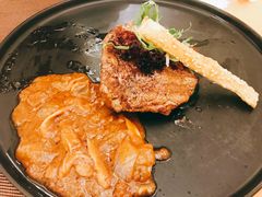 香煎菲力牛排配黑椒汁-红房子西菜馆(淮海中路店)