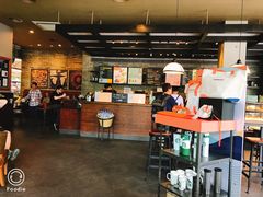 大堂-星巴克(东莞塘厦万科生活广场店)