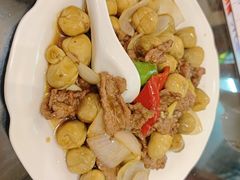 草菇炒牛肉-文记壹心鸡(宝华路店)