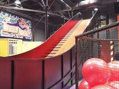 -Tenker Club弹刻极限主题公园 · 蹦床 · 团建 · 生日派对(大关店)