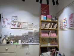 -尤米一站式美甲美睫