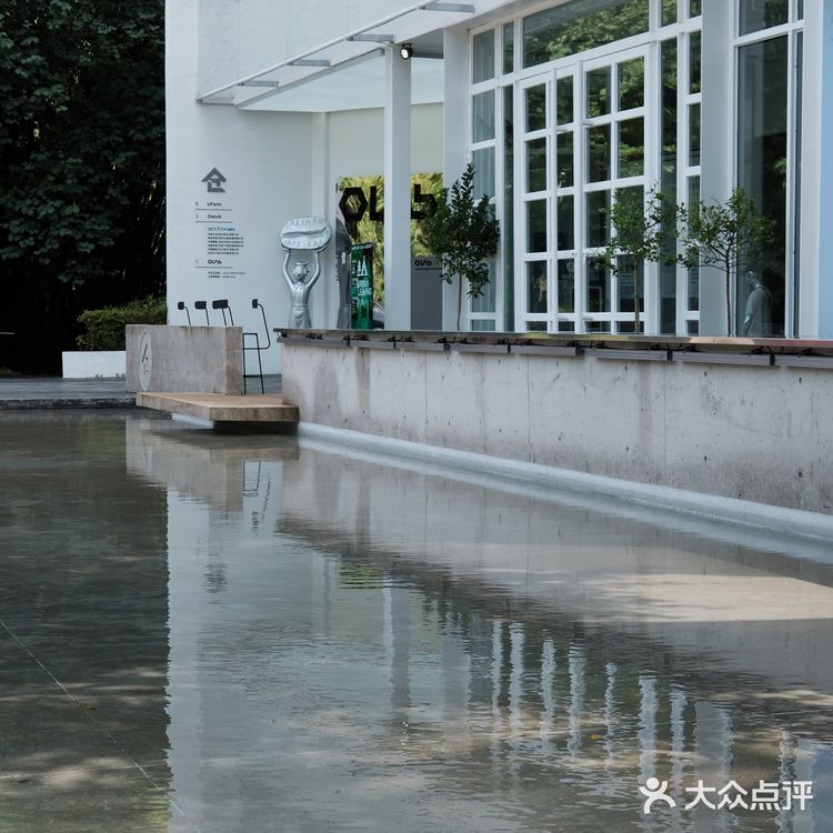         嗯☕️这里还真的挺不错🌟🌟🌟🌟