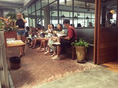 -ROAST coffee & eatery