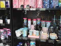 零售区-星巴克(虹口运动loft店)