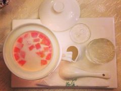 燕庭燕窝下午茶(南京西路店)-燕庭·纯燕窝·甜品下午茶(南京西路店)