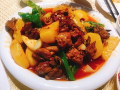 76号大盘鸡-巴扎美食·新疆菜·西域歌舞表演餐厅(新疆大厦店)