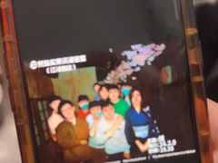 -荒岛实景沉浸密室(江汉路1店)