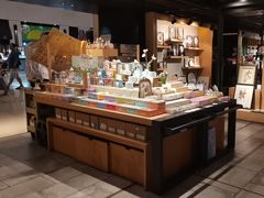 -猫的天空之城概念书店(苏州诚品店)