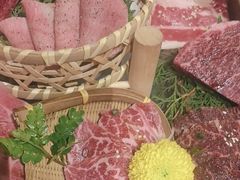 -山川小町·极番烧肉(新地假日广场店)