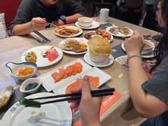 -四海一家自助餐(益田假日广场店)