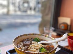 台湾红烧牛肉面-古董花园(思南路42弄小区店)