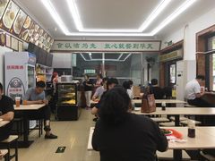 大堂-华天新川面馆(缸瓦市店)