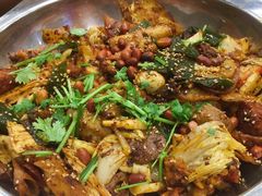 -愉肴麻辣香锅(中山路店)