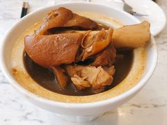 三美猪大支骨-三美肉骨茶(柏威年广场店)